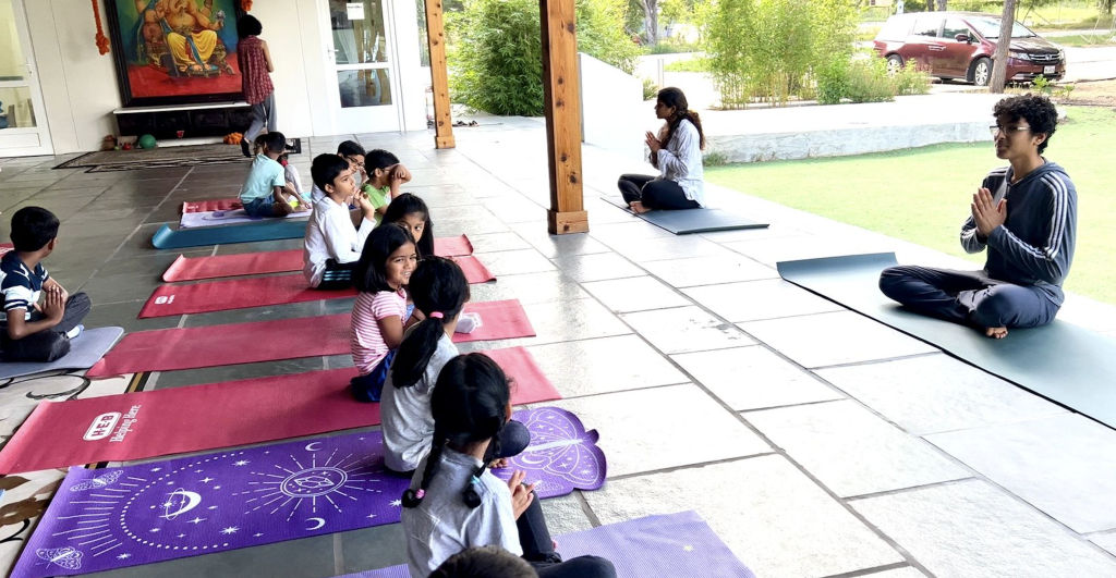 Ashram Yoga